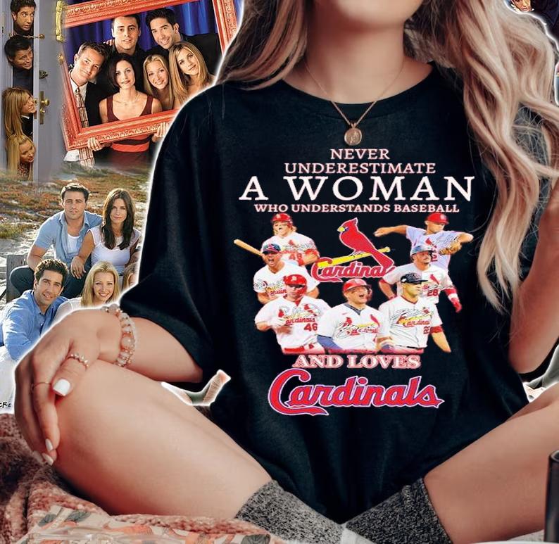 Never Underestimate A Woman Who Understands Baseball And Love Cardinals Signatures 2022 Shirt t-shirt woman shirt