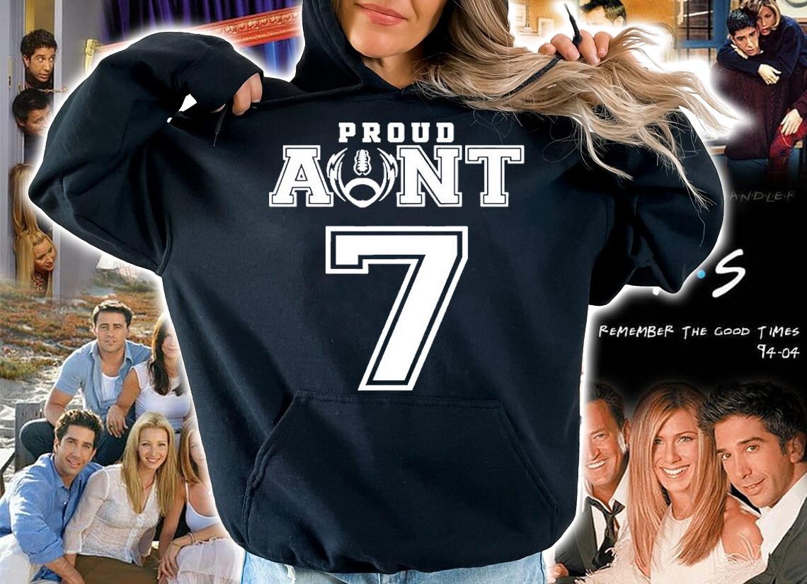 Proud Football Aunt Number 7 T-Shirt t-shirt hoodie