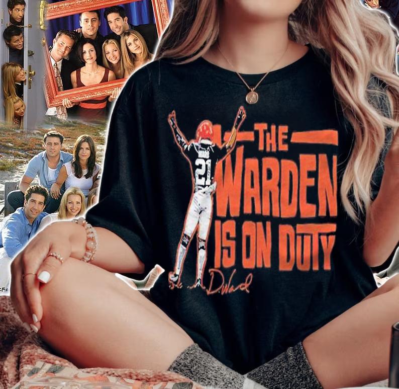 Denzel Ward Cleveland Browns the warden is on duty signature T-shirt woman shirt