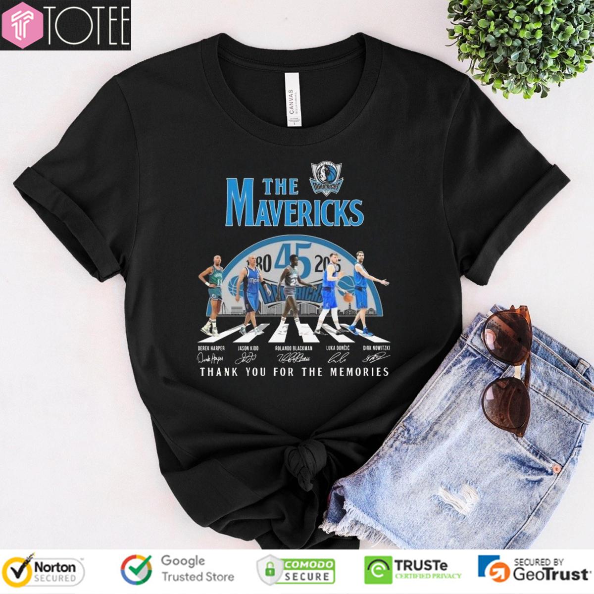 The Dallas Mavericks Abbey Road Signatures t-shirt